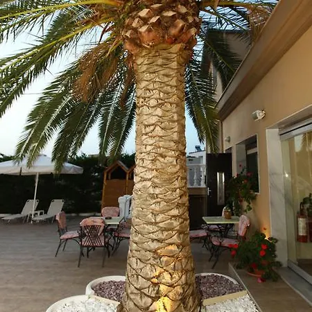 Holidays 2* Skala Prinou